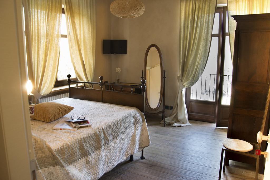 Villa Laura Castellinaldo Quarto foto